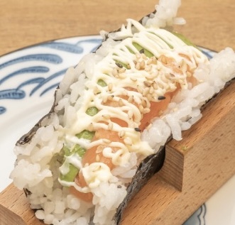 56A Tako nori tartar de salmon (1 p)